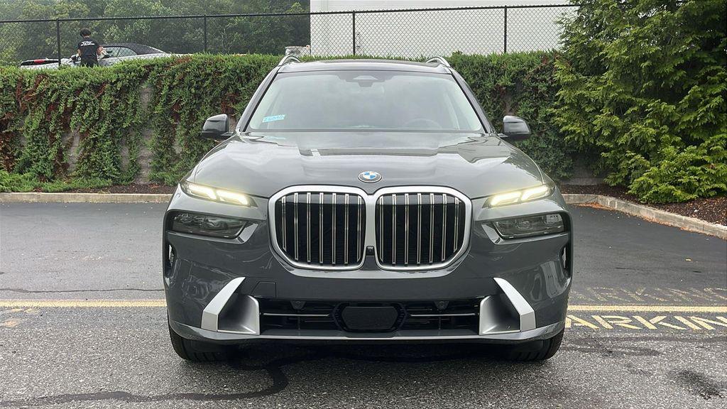 new 2026 BMW X7 car, priced at $91,965