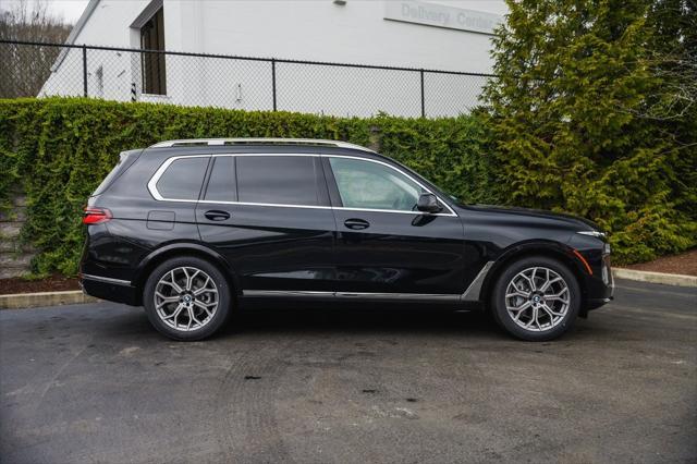 new 2025 BMW X7 car, priced at $89,755