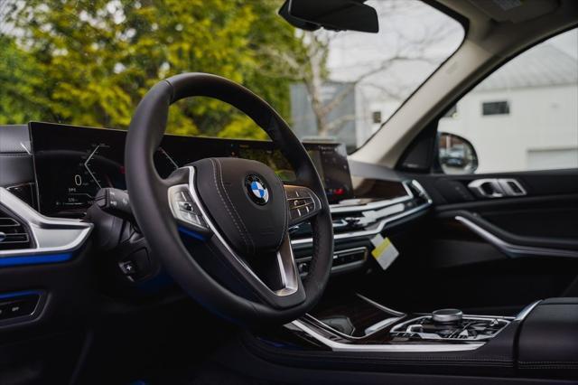 new 2025 BMW X7 car, priced at $89,755