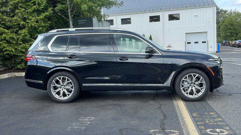 new 2026 BMW X7 car, priced at $92,080