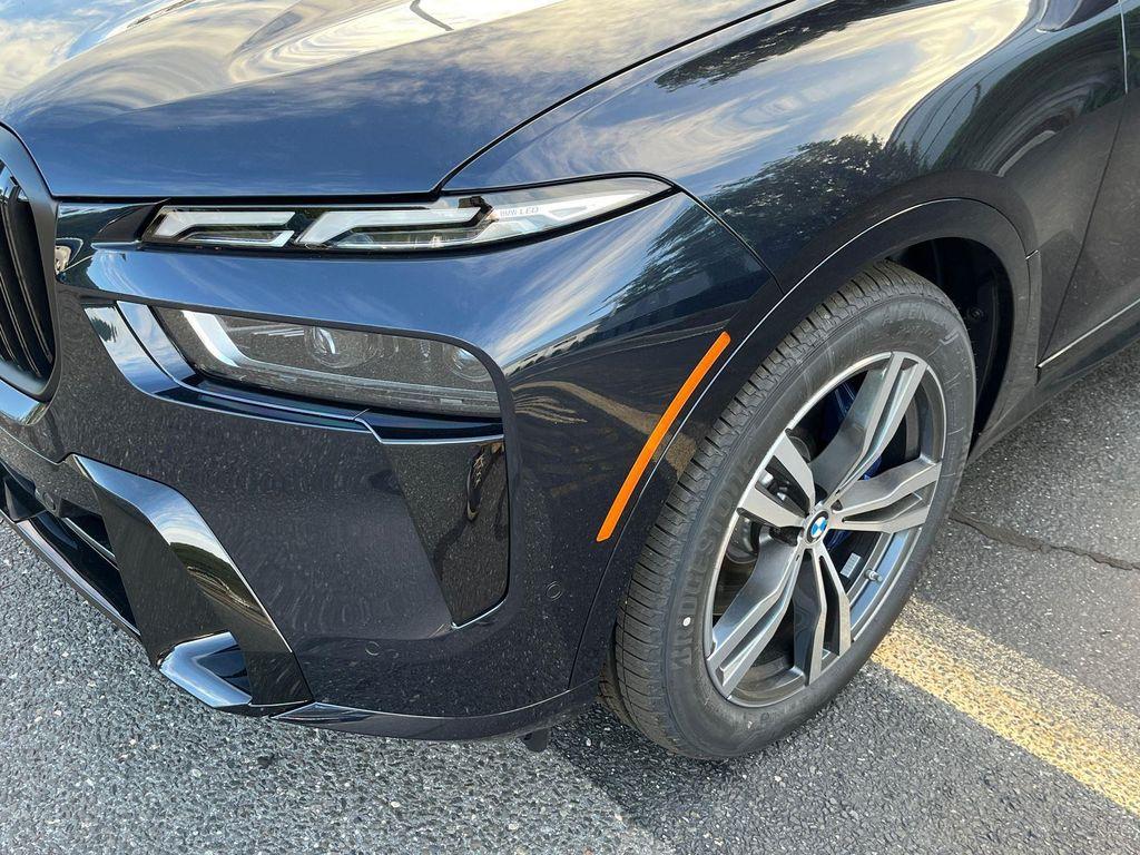 new 2026 BMW X7 car, priced at $127,080