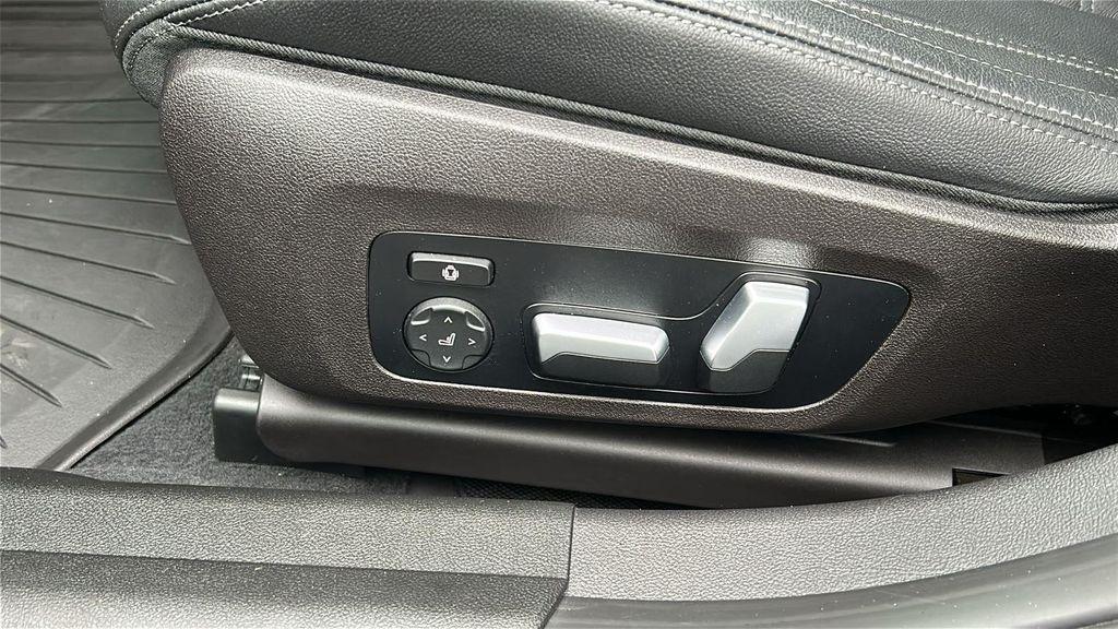 used 2023 BMW 330 car, priced at $35,990