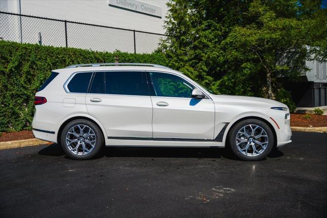 new 2025 BMW X7 car, priced at $90,305