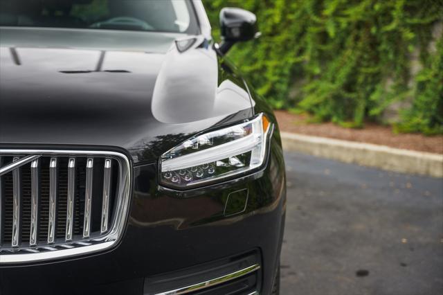 used 2022 Volvo XC90 Recharge Plug-In Hybrid car, priced at $37,790