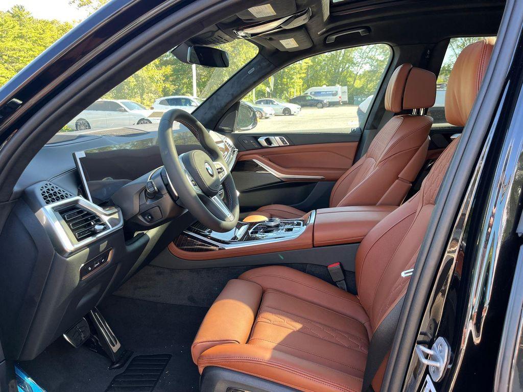 new 2026 BMW X7 car, priced at $122,530