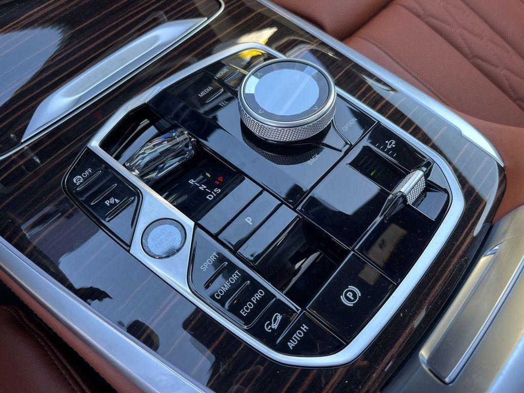 new 2026 BMW X7 car, priced at $122,530