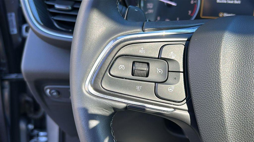 used 2022 Buick Envision car, priced at $25,990