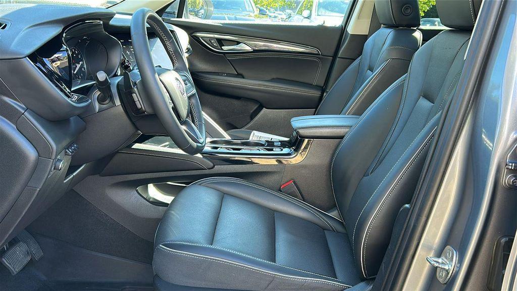 used 2022 Buick Envision car, priced at $25,990