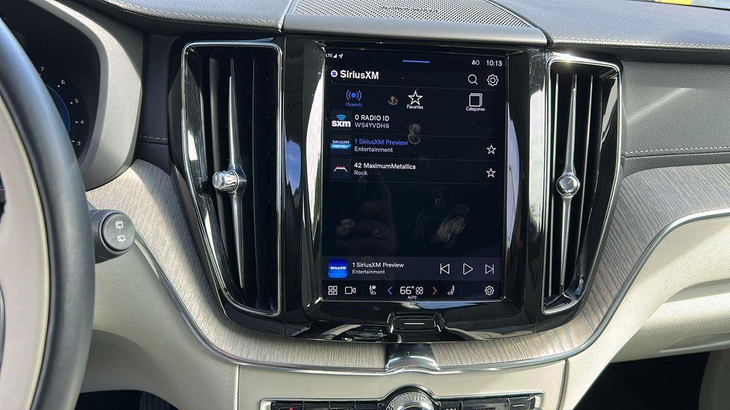 used 2022 Volvo XC60 car, priced at $33,990