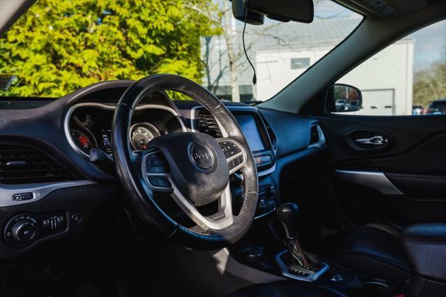 used 2018 Jeep Cherokee car, priced at $17,290