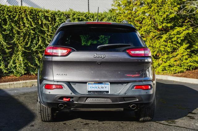 used 2018 Jeep Cherokee car, priced at $17,290