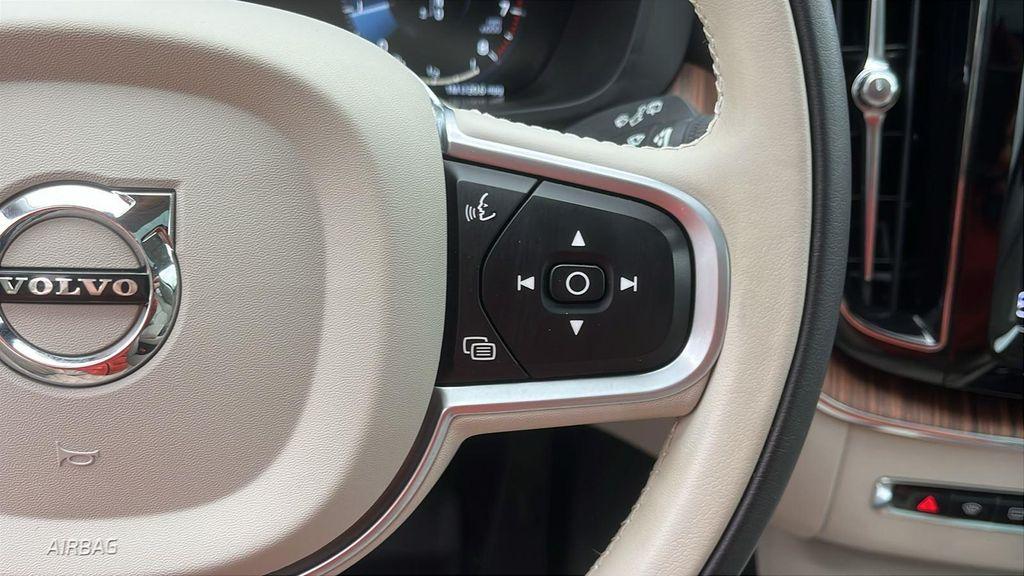 used 2021 Volvo XC60 car, priced at $27,990