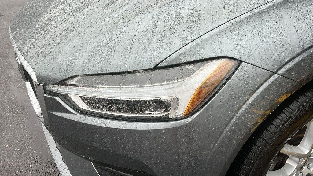 used 2021 Volvo XC60 car, priced at $27,990