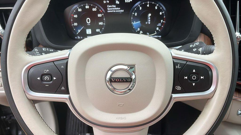 used 2021 Volvo XC60 car, priced at $27,990