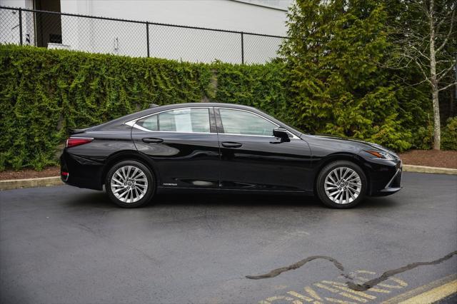 used 2022 Lexus ES 300h car, priced at $37,190