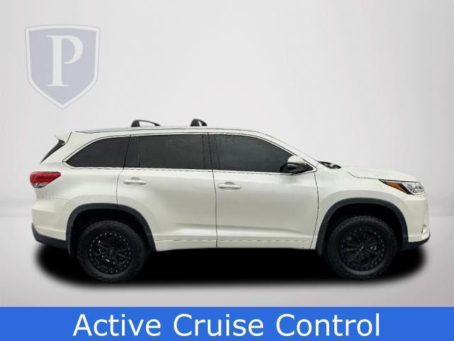 used 2018 Toyota Highlander car, priced at $26,250