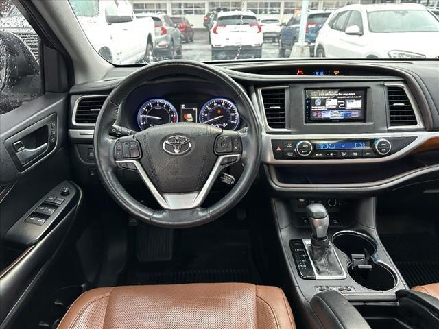 used 2018 Toyota Highlander car, priced at $26,250