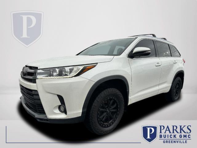 used 2018 Toyota Highlander car, priced at $26,250