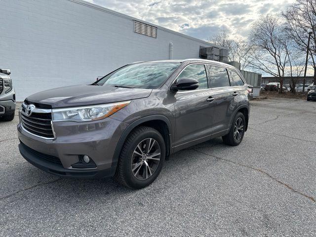 used 2016 Toyota Highlander car, priced at $20,900