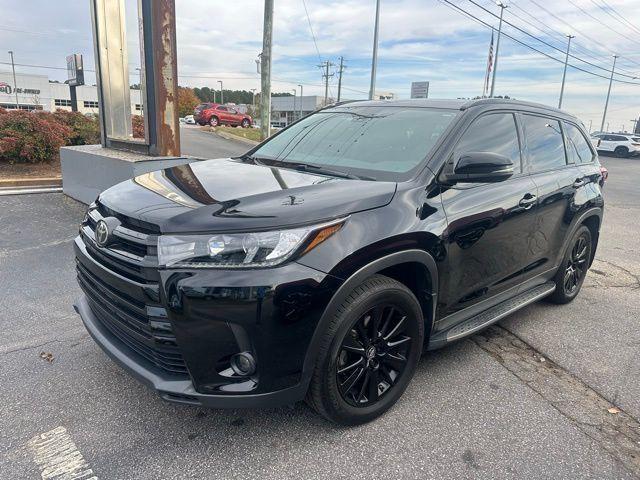 used 2019 Toyota Highlander car, priced at $28,400