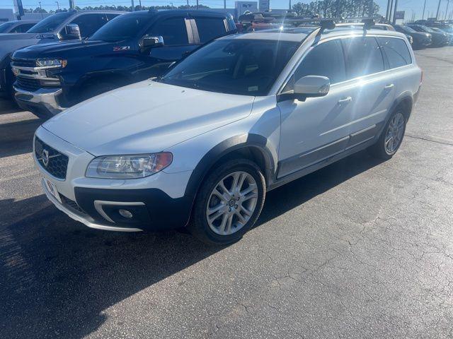 used 2016 Volvo XC70 car, priced at $14,500