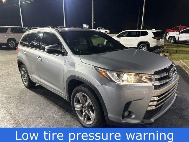 used 2017 Toyota Highlander car, priced at $22,900