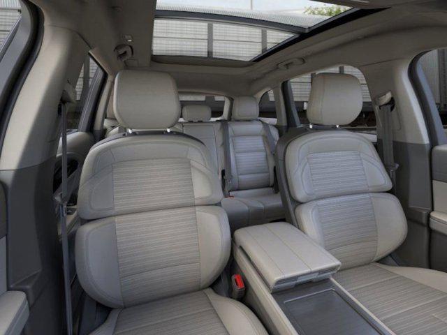new 2025 Lincoln Nautilus car, priced at $71,030