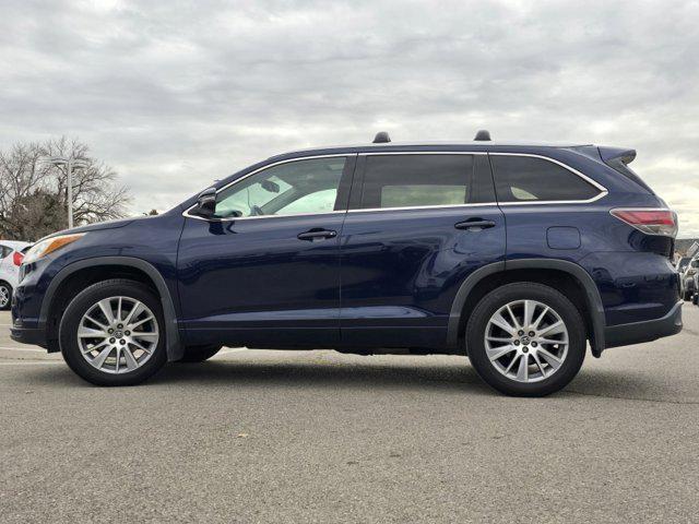 used 2016 Toyota Highlander car, priced at $20,987