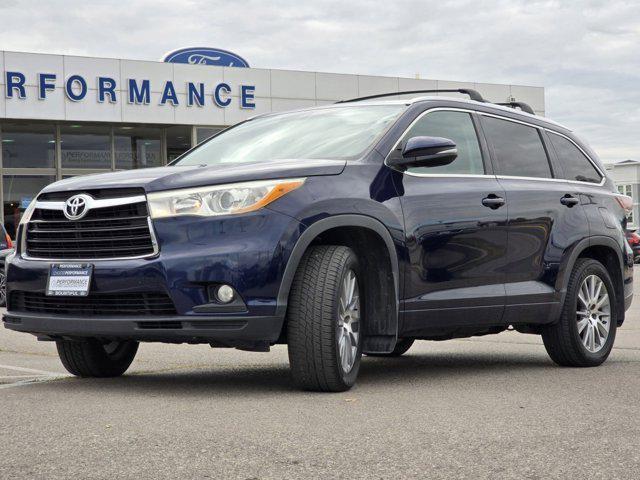 used 2016 Toyota Highlander car, priced at $20,987
