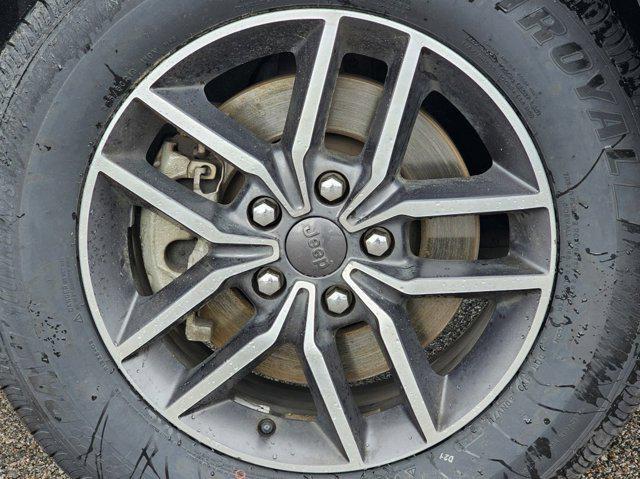 used 2021 Jeep Grand Cherokee car, priced at $20,984