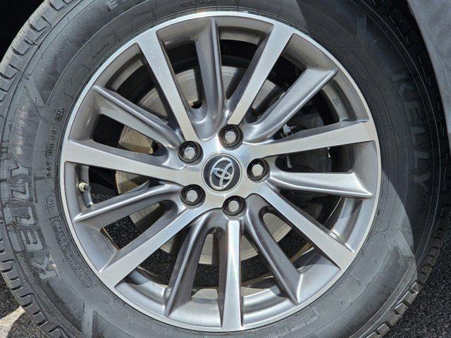 used 2019 Toyota Highlander car, priced at $26,980
