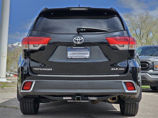 used 2019 Toyota Highlander car, priced at $26,980