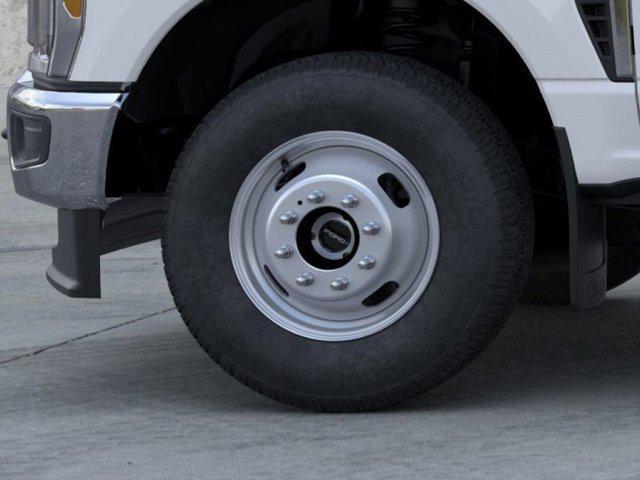 new 2025 Ford F-350 car, priced at $72,735