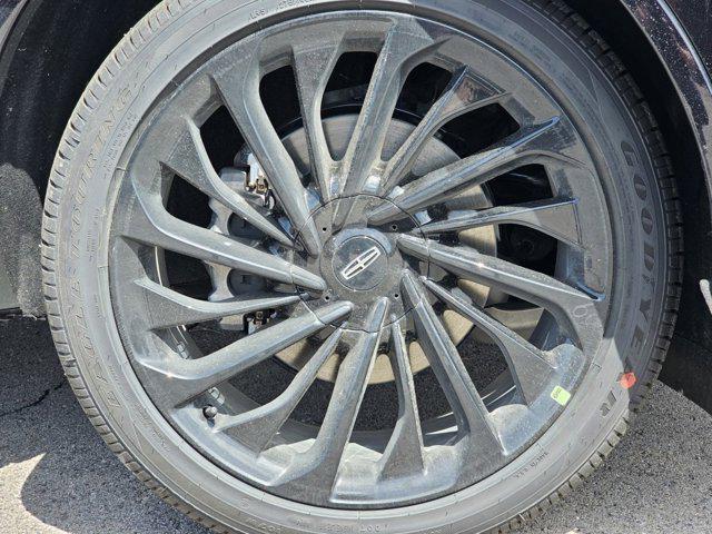 new 2025 Lincoln Aviator car, priced at $76,204