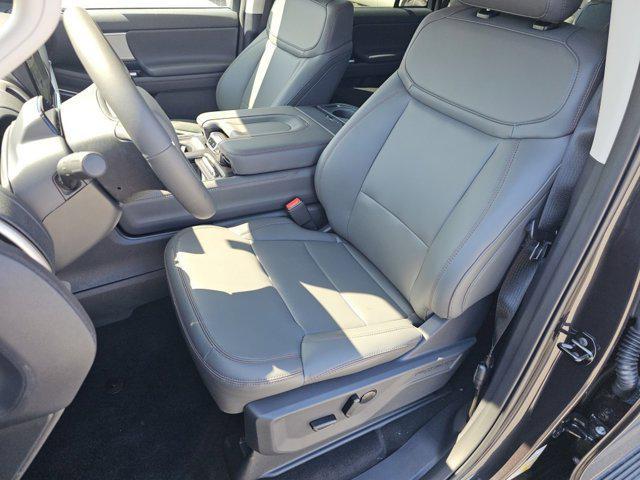 new 2025 Ford Expedition car, priced at $69,586