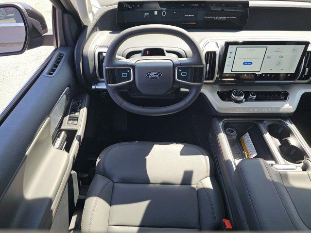 new 2025 Ford Expedition car, priced at $69,586