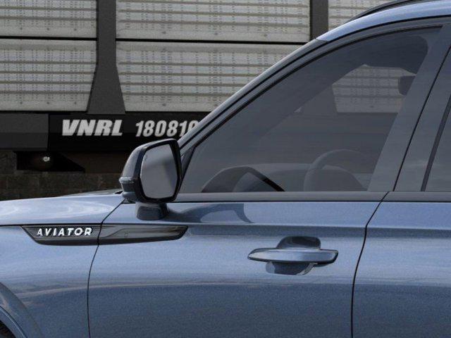 new 2025 Lincoln Aviator car