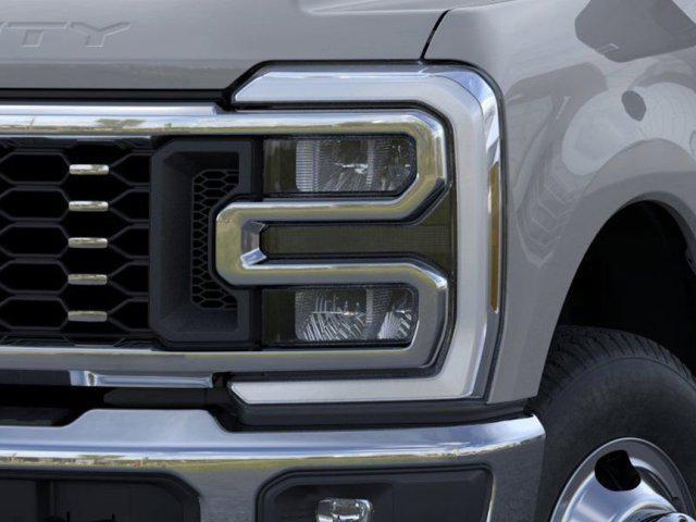 new 2025 Ford F-350 car, priced at $84,618
