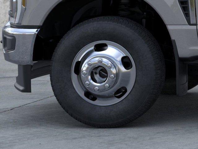 new 2025 Ford F-350 car, priced at $84,618