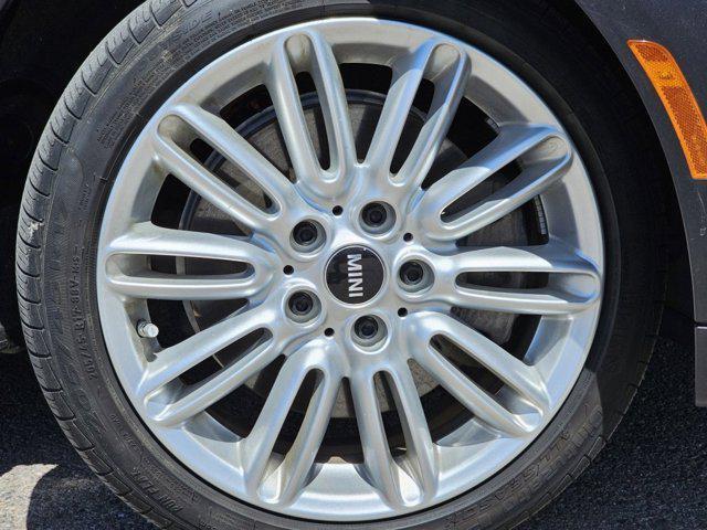 used 2023 MINI Hardtop car, priced at $24,486