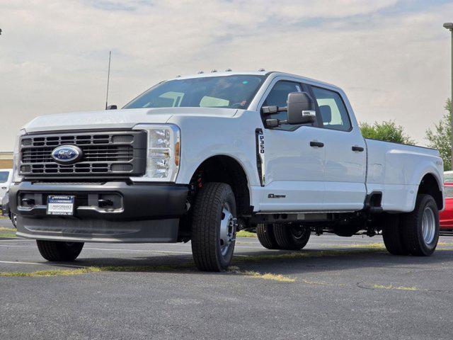 new 2025 Ford F-350 car, priced at $66,472
