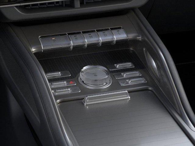 new 2025 Lincoln Nautilus car, priced at $72,010
