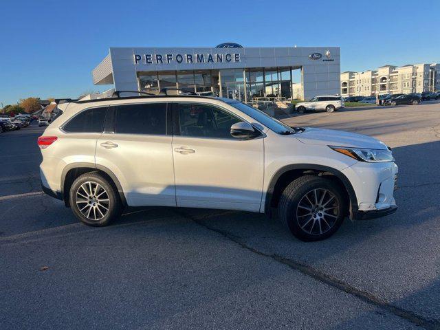 used 2017 Toyota Highlander car, priced at $23,989