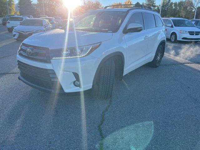 used 2017 Toyota Highlander car, priced at $23,989