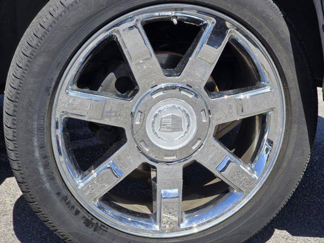 used 2007 Cadillac Escalade car, priced at $12,995