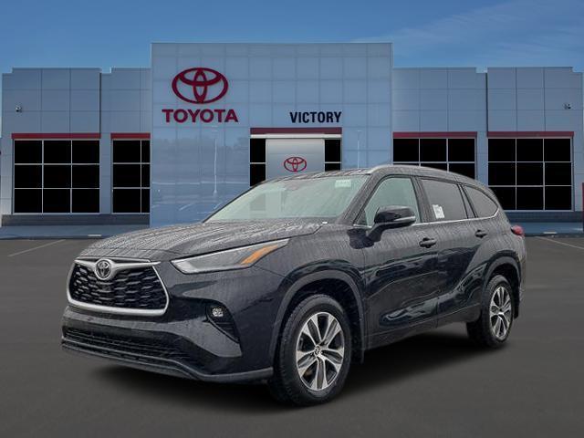 new 2026 Toyota Highlander car, priced at $48,647