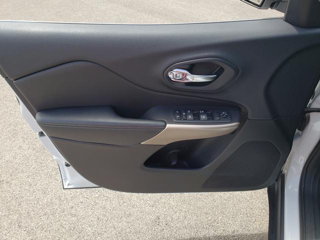 used 2018 Jeep Cherokee car, priced at $16,986