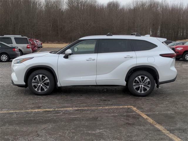 new 2024 Toyota Highlander car, priced at $47,866