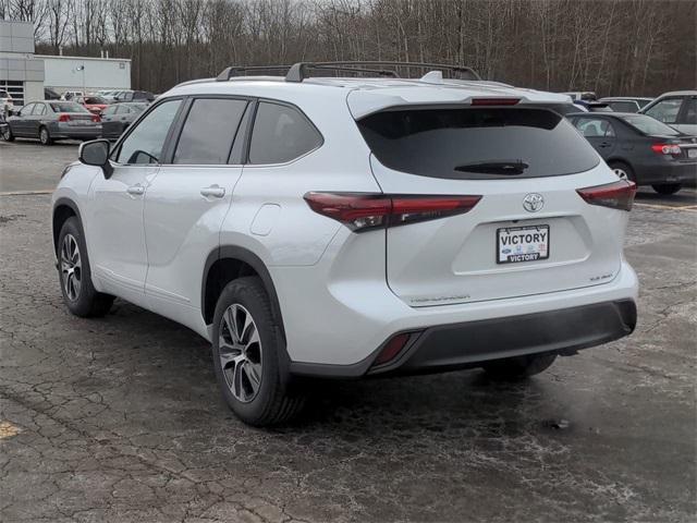 new 2024 Toyota Highlander car, priced at $47,866