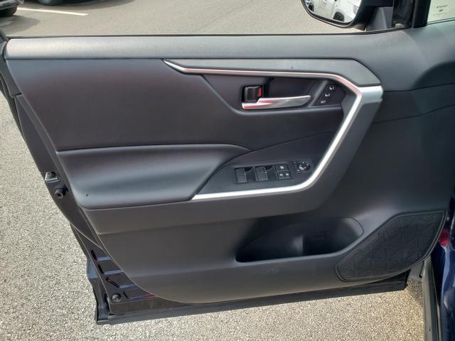 used 2021 Toyota RAV4 Hybrid car, priced at $26,122